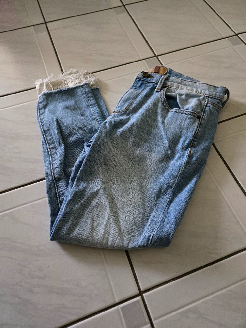 Driftwood Jackie Lace Hem Skinny Jeans Medium Blue 26